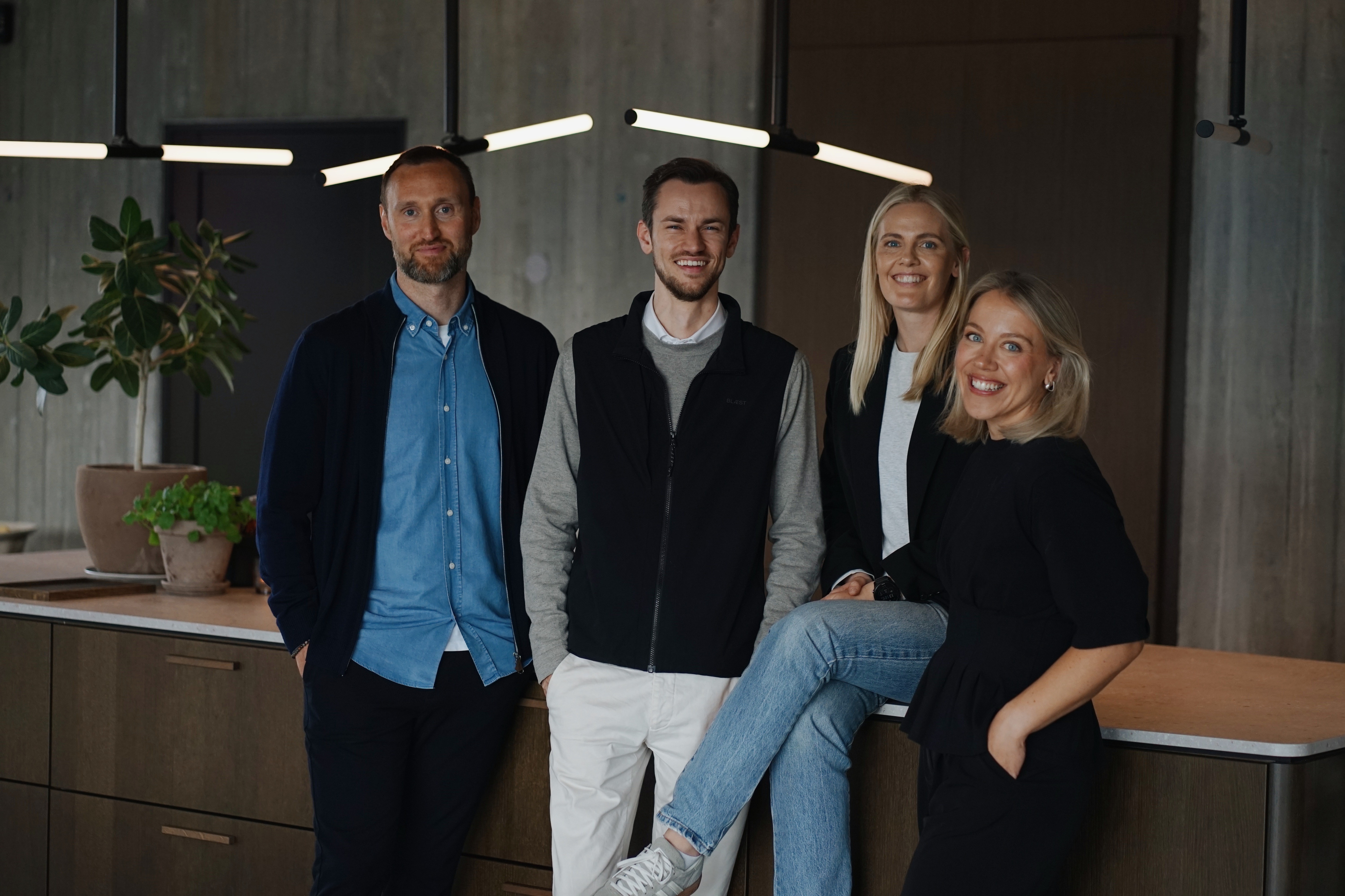 Christoffer Bårdsgjære, Sondre Aakre, Turid Øiehaug og Sandra Nordheim Eikenes i Aalesund Protective Wear